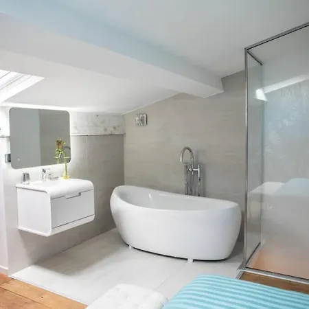 Апартаменти Maison Elenoire *